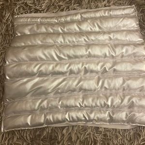 Skirt size small fits Small/medium